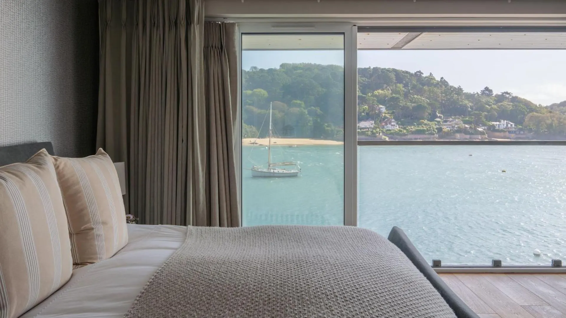 Gull Rock * Salcombe