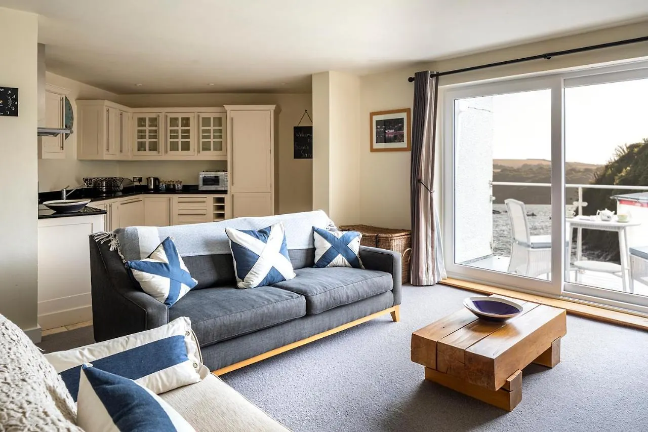 South Sands 4*