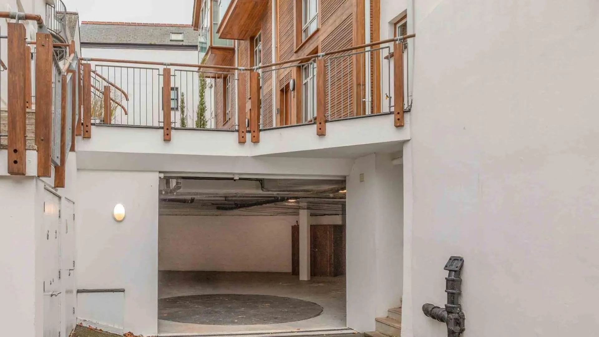 5 Harbour Yard Salcombe