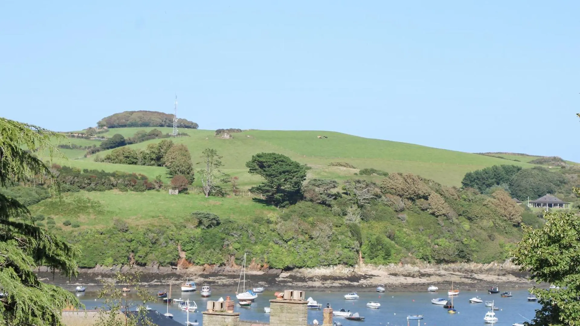Mayflower, 9 Coronation Road Holiday home Salcombe