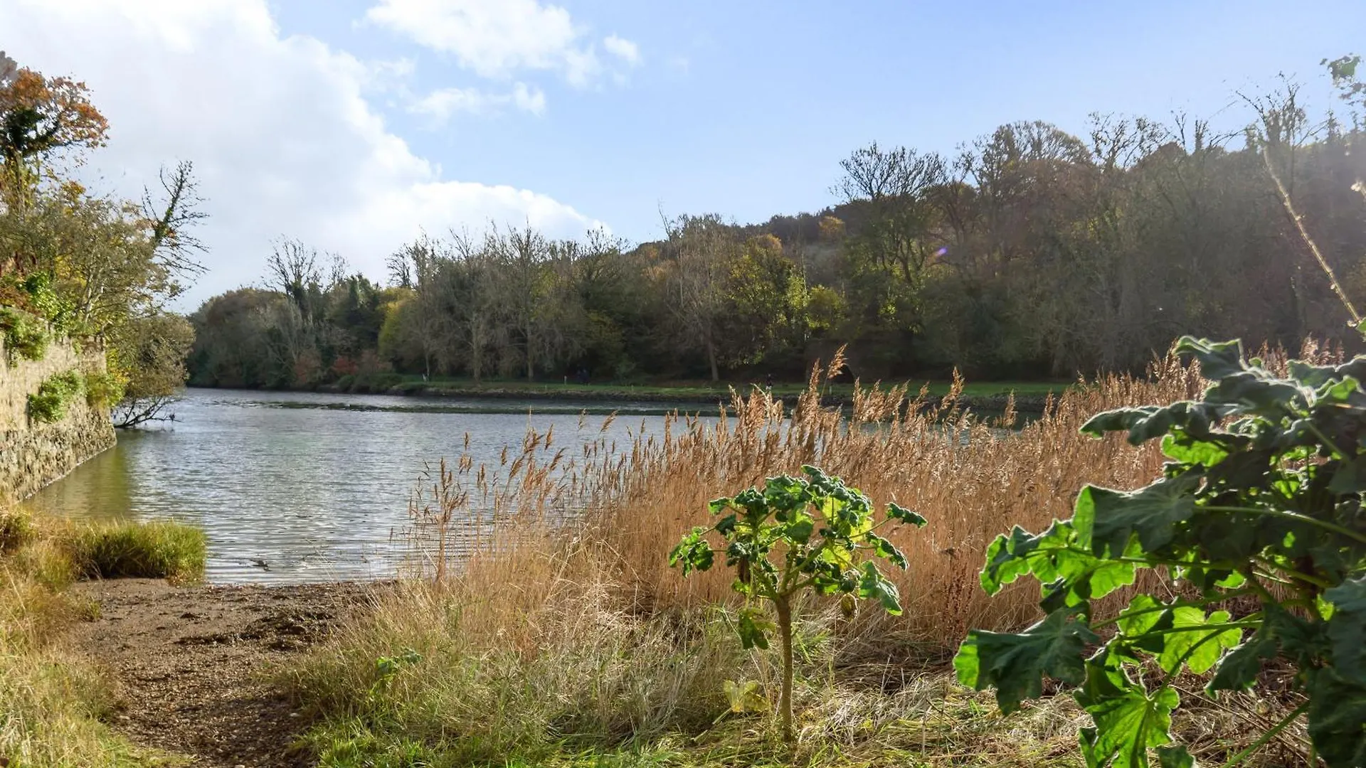 In Tranquil Hamlet Holiday home *