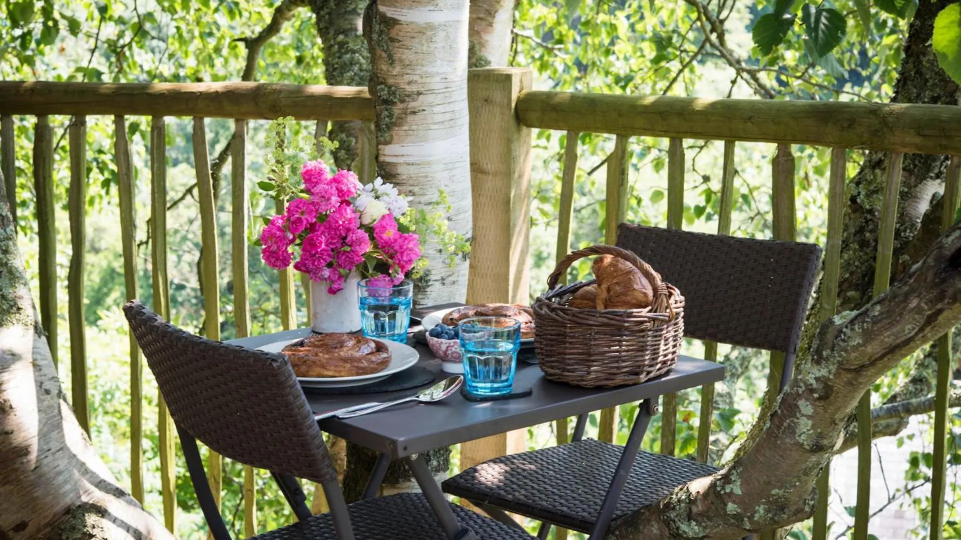 The Treehouse At Farm