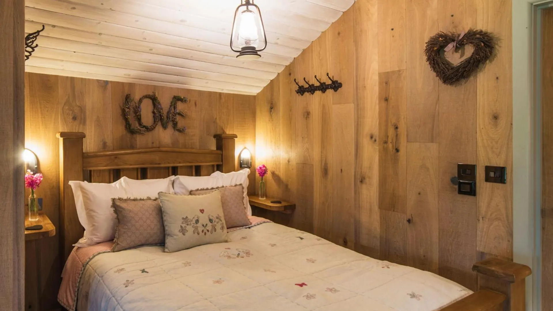 The Treehouse At Farm Salcombe