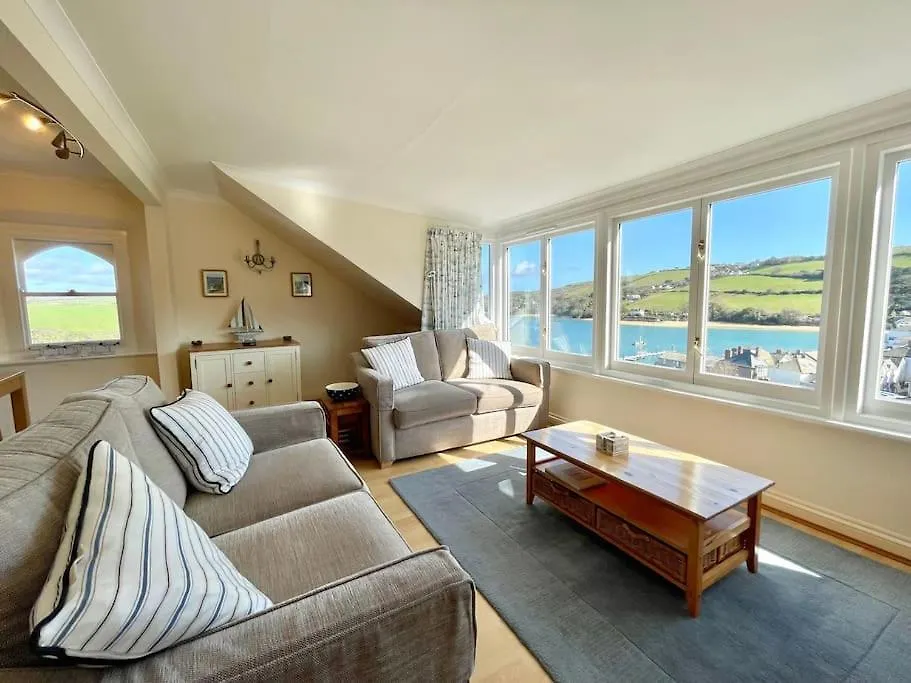 - 2 Bedroom Flat, Fantastic Harbour Views Salcombe