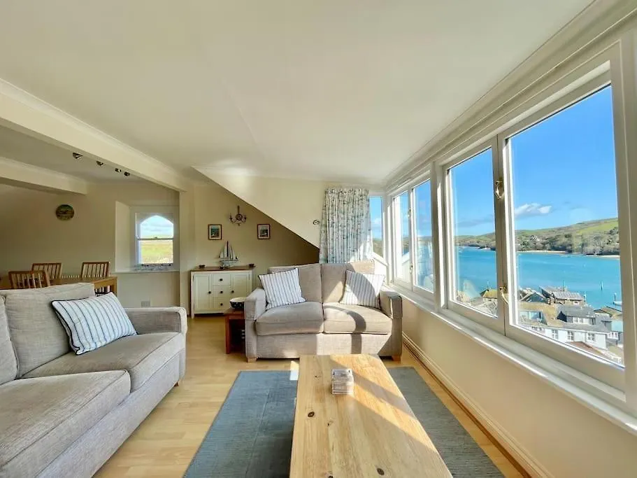 Holiday home - 2 Bedroom Flat, Fantastic Harbour Views *