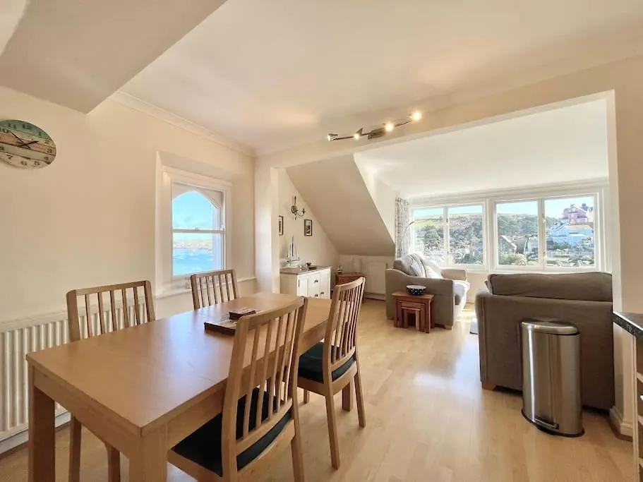 Holiday home - 2 Bedroom Flat, Fantastic Harbour Views Salcombe