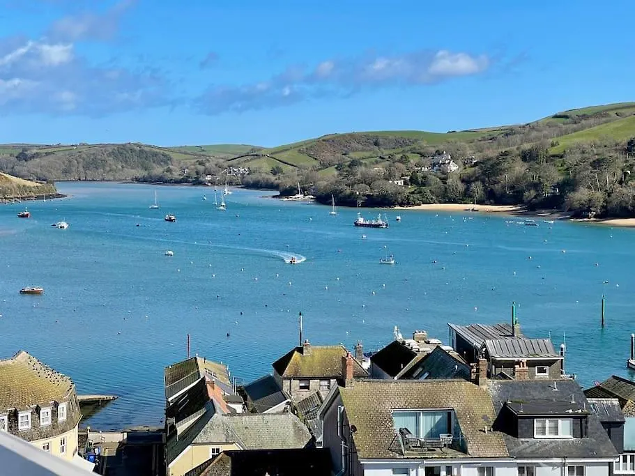 - 2 Bedroom Flat, Fantastic Harbour Views Holiday home *