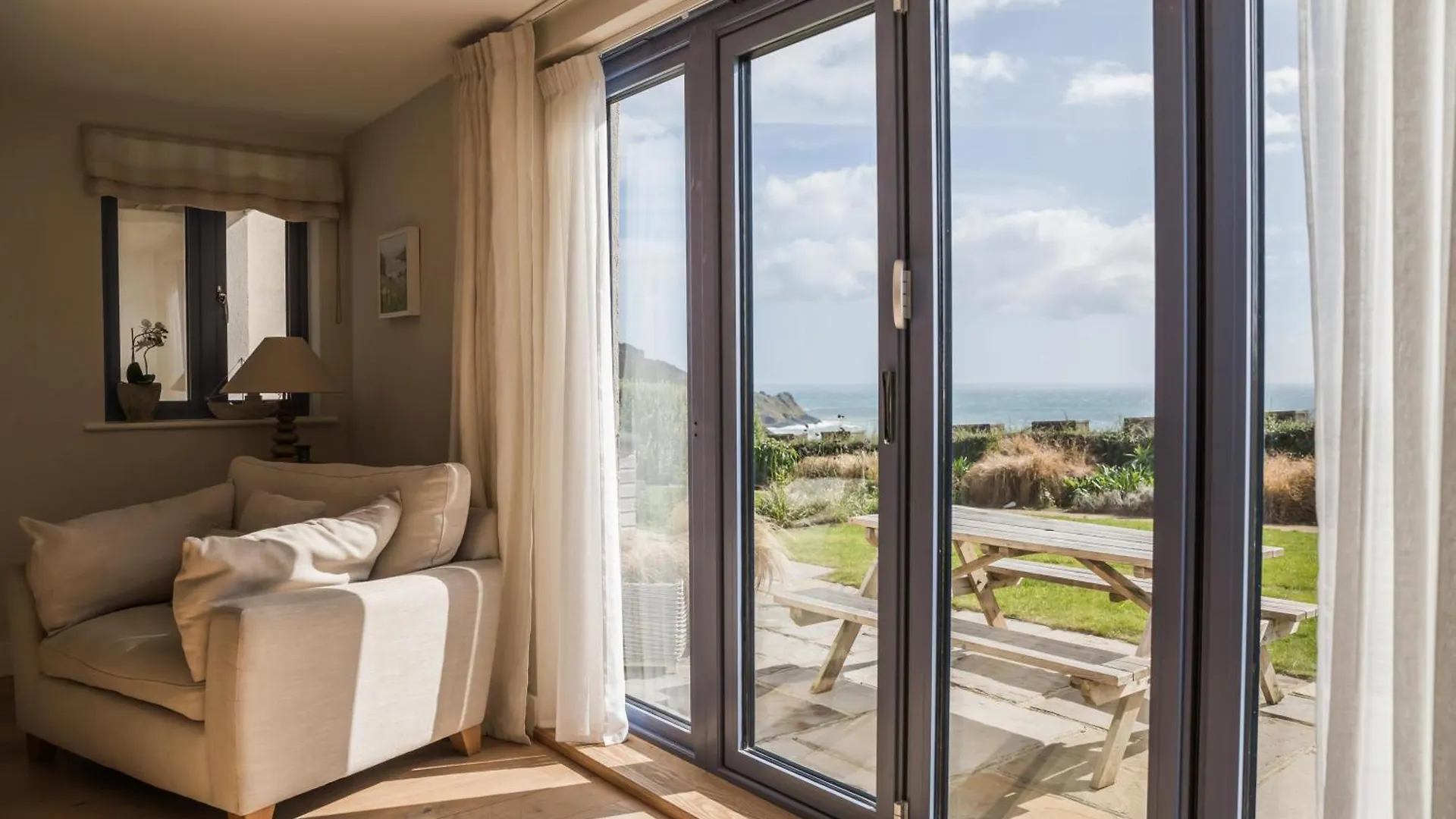 Gara Rock Hotel