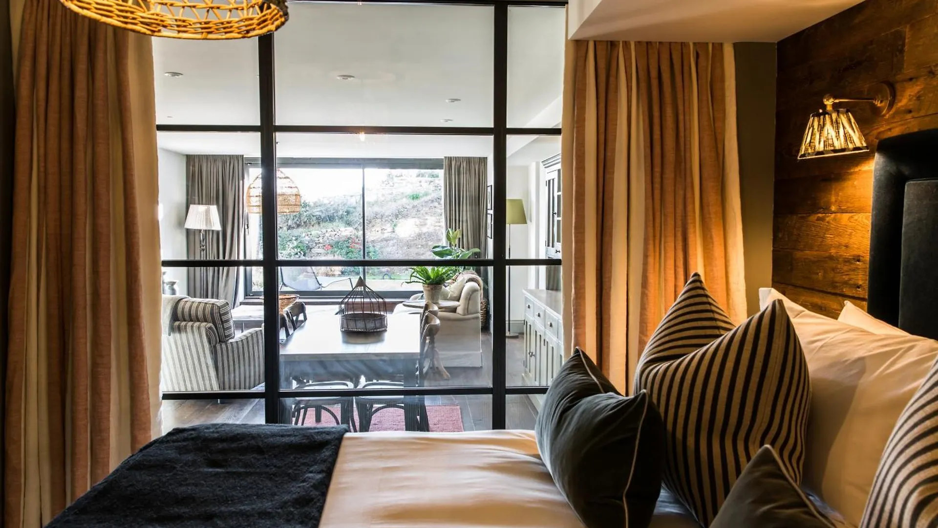 Hotel Gara Rock
