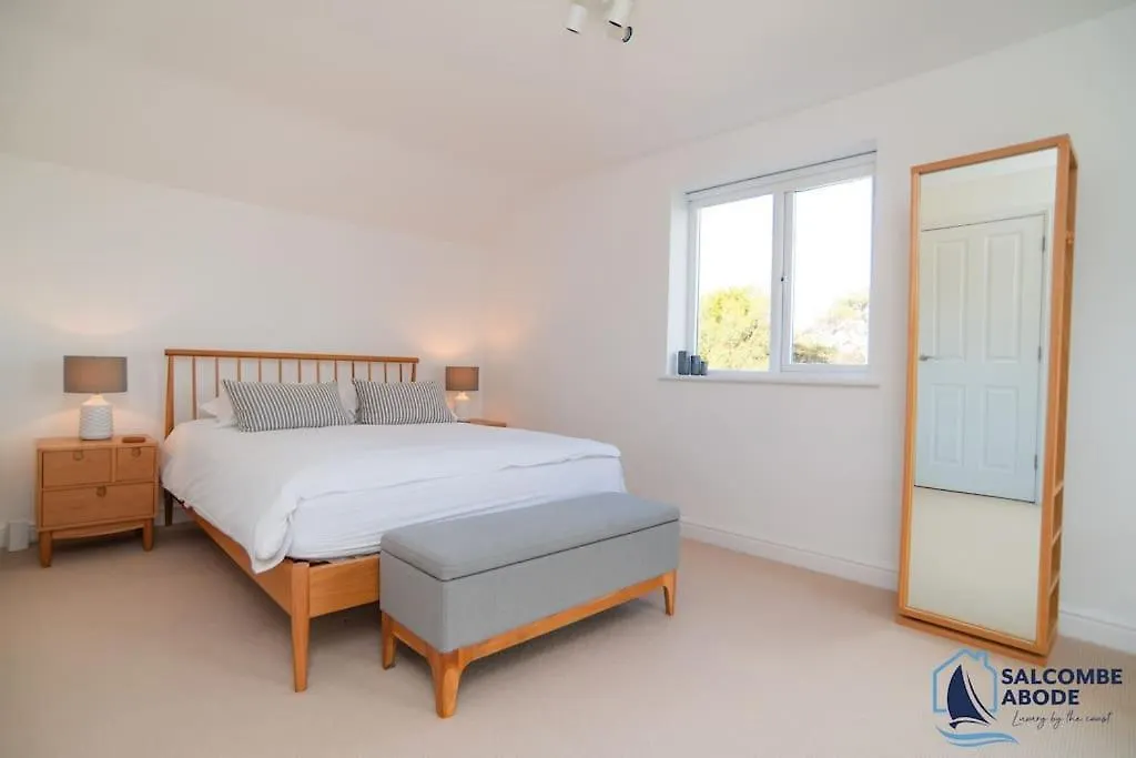 Holiday home Ultimate Coastal Escape - Stylish & Estuary Views Salcombe