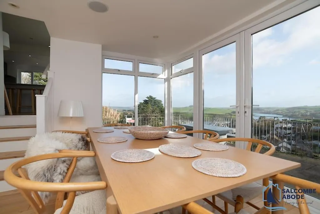 Ultimate Coastal Escape - Stylish & Estuary Views Salcombe