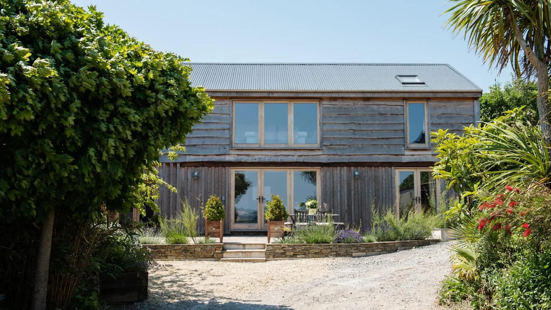 Salcombe Farm - The Recording Studio With Hot Tub And The Stables Apartment Salcombe