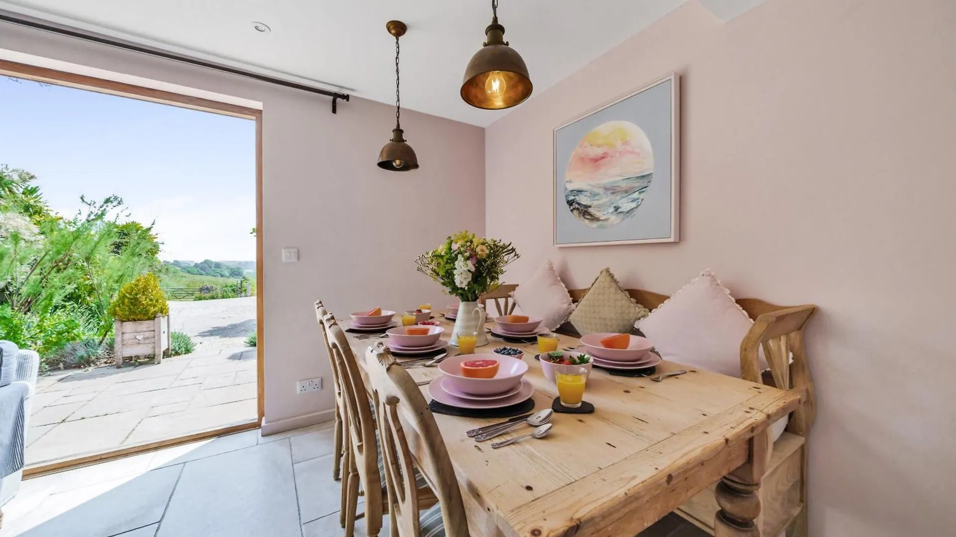 Salcombe Farm - The Recording Studio With Hot Tub And The Stables Apartment *