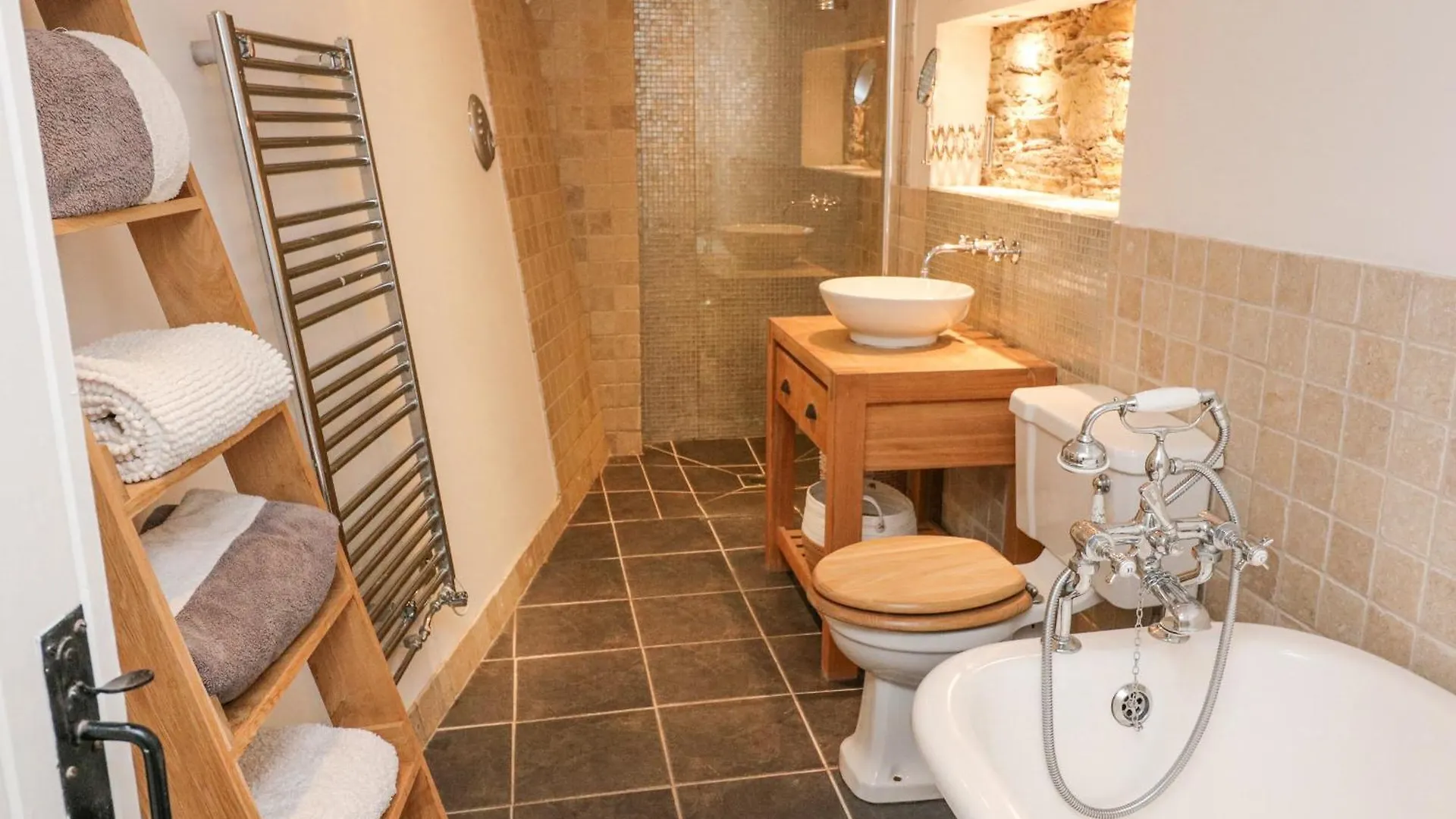 Lower Court House Holiday home *