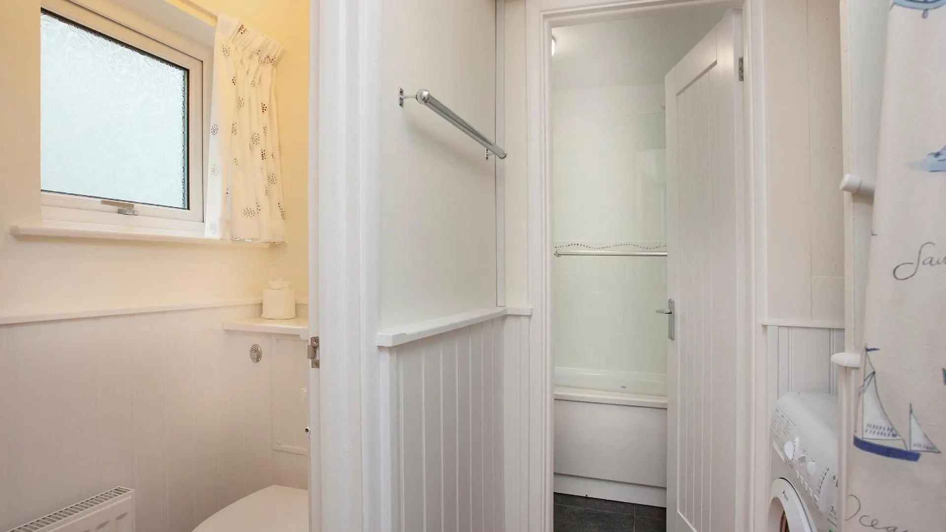 Devon Court 2 Holiday home