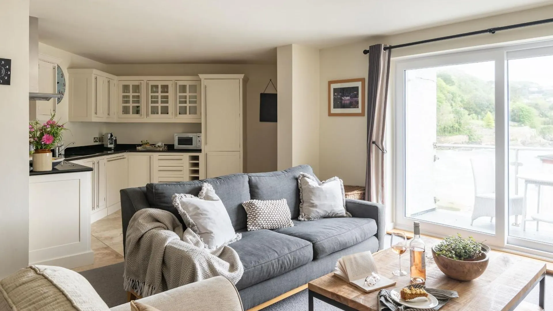 Offshore Holiday home *