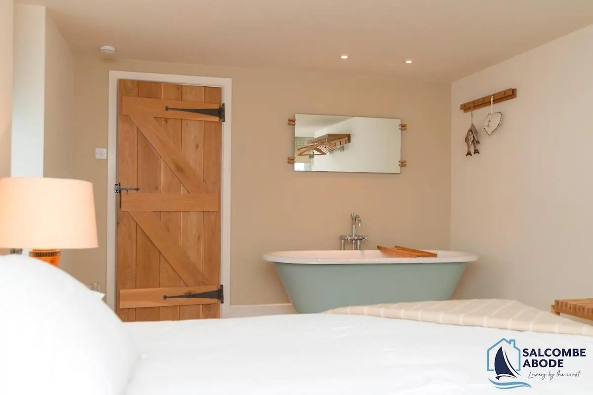 Holiday home Hidden Treasure - Estuary View - Stylish - Garden *