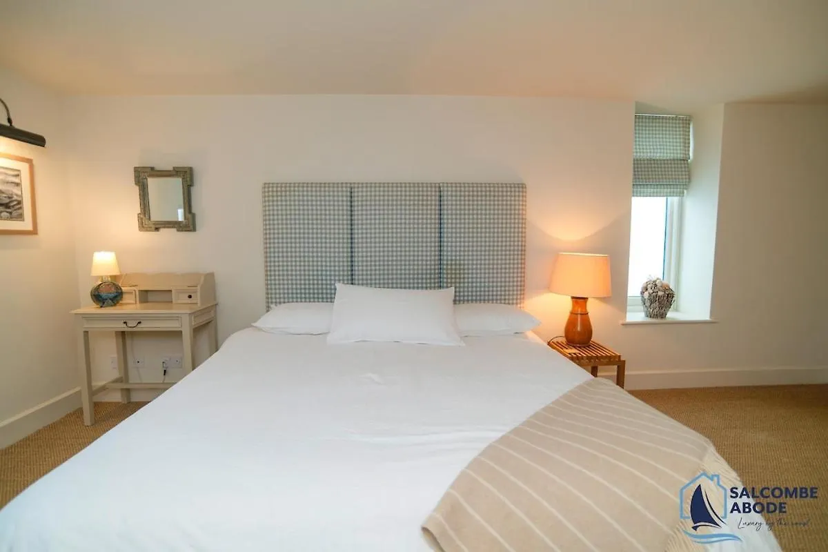 Hidden Treasure - Estuary View - Stylish - Garden Holiday home Salcombe