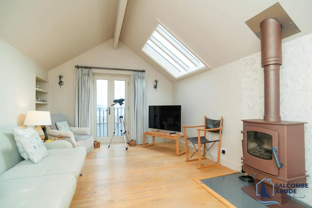 Hidden Treasure - Estuary View - Stylish - Garden Holiday home Salcombe