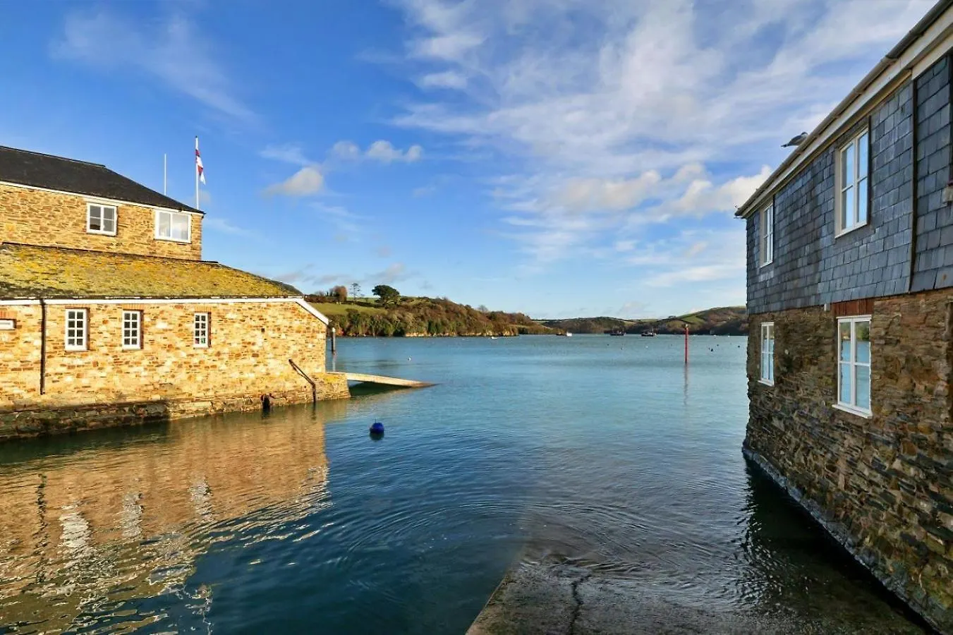 Finest Retreats - The Sail Loft * Salcombe