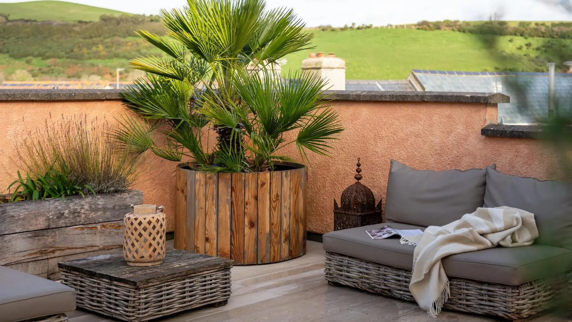 Aventos Salcombe