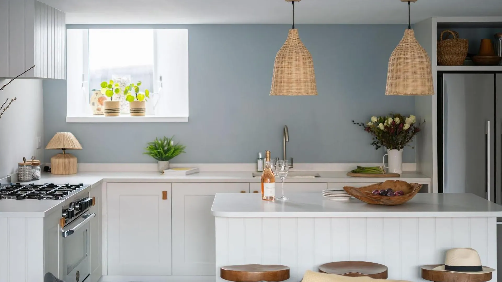 Aventos Salcombe