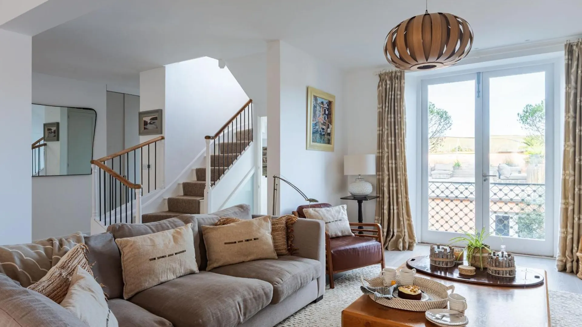 Aventos * Salcombe