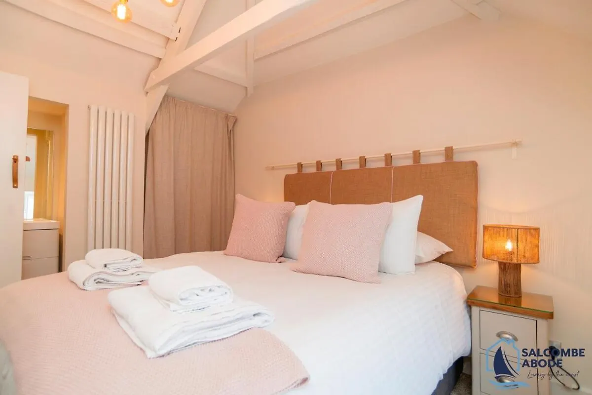 Holiday home Mudlark - Boutique Style Coastal Gem *