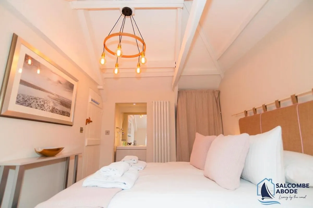 Mudlark - Boutique Style Coastal Gem Holiday home Salcombe