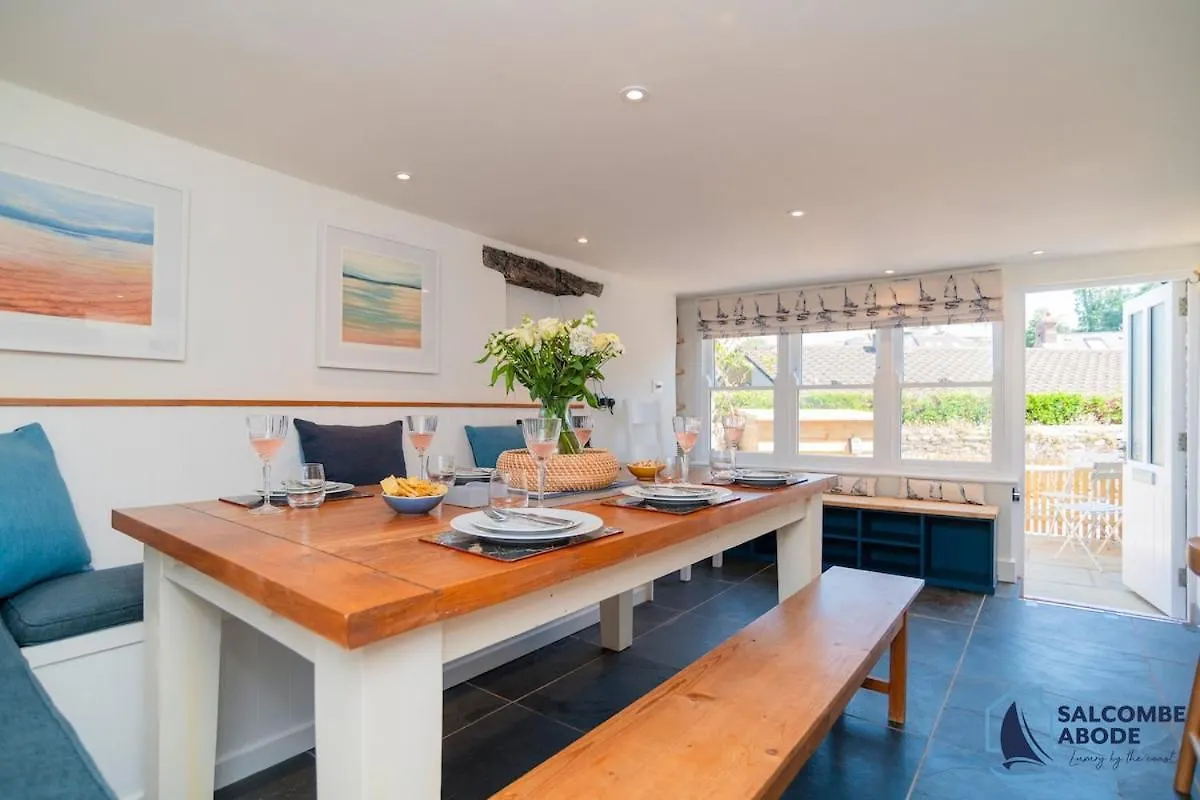 Holiday home Mudlark - Boutique Style Coastal Gem *