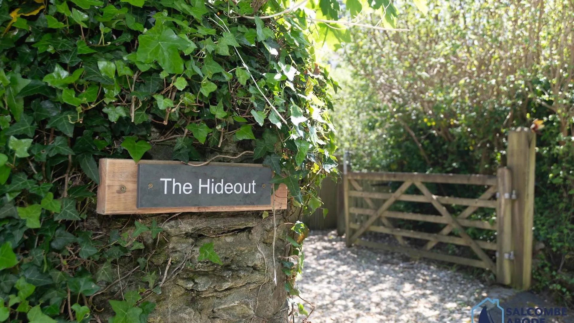 The Hideout-boutique Cabin, Estuary View & Parking Salcombe
