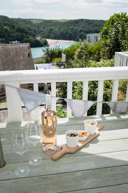 View - Stylish Stay, Estuary Views & Luxury Access Apartment Salcombe