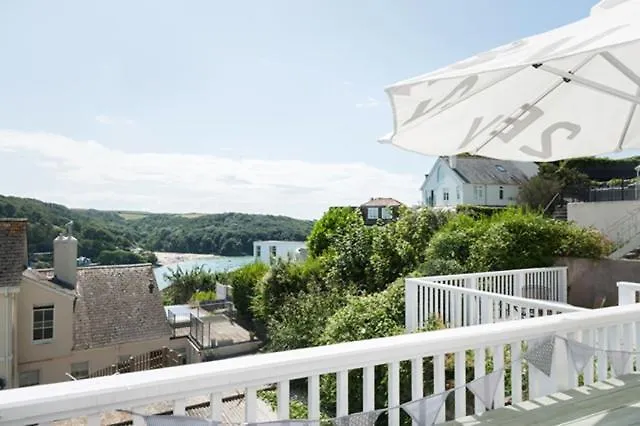 Apartment View - Stylish Stay, Estuary Views & Luxury Access Salcombe