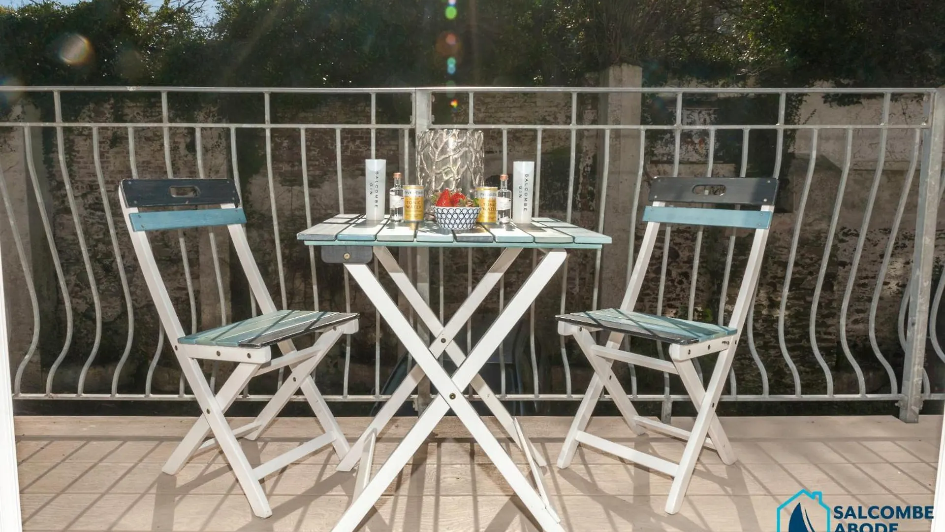 Escape - 3 Beds Of Coastal Luxury Holiday home Salcombe
