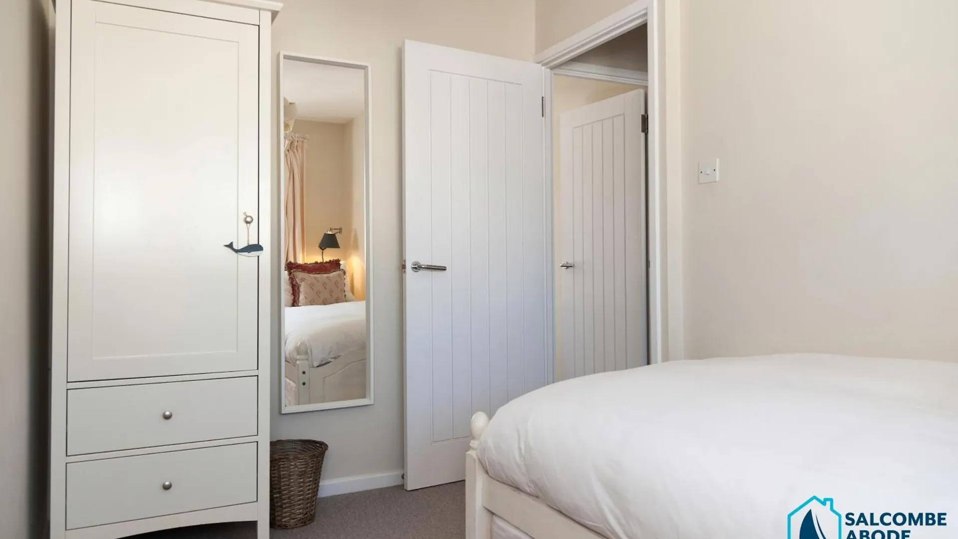 Holiday home Escape - 3 Beds Of Coastal Luxury *