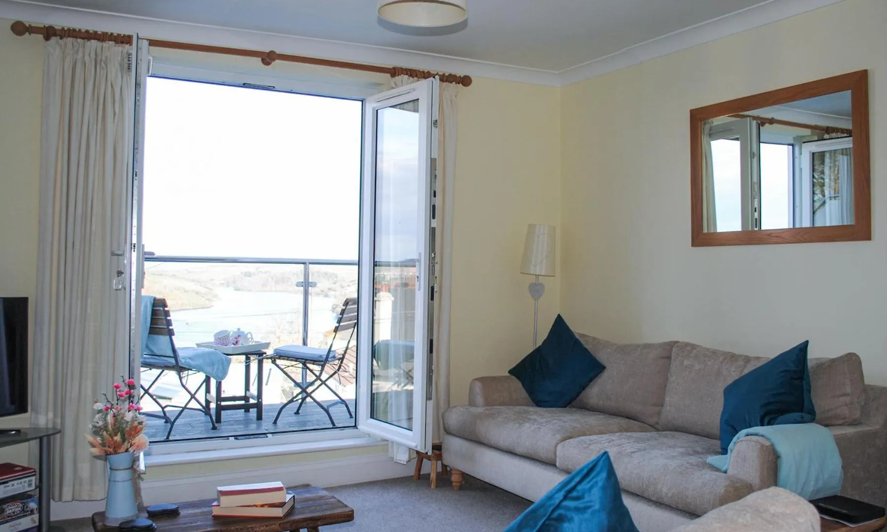 4 Lyndhurst Salcombe