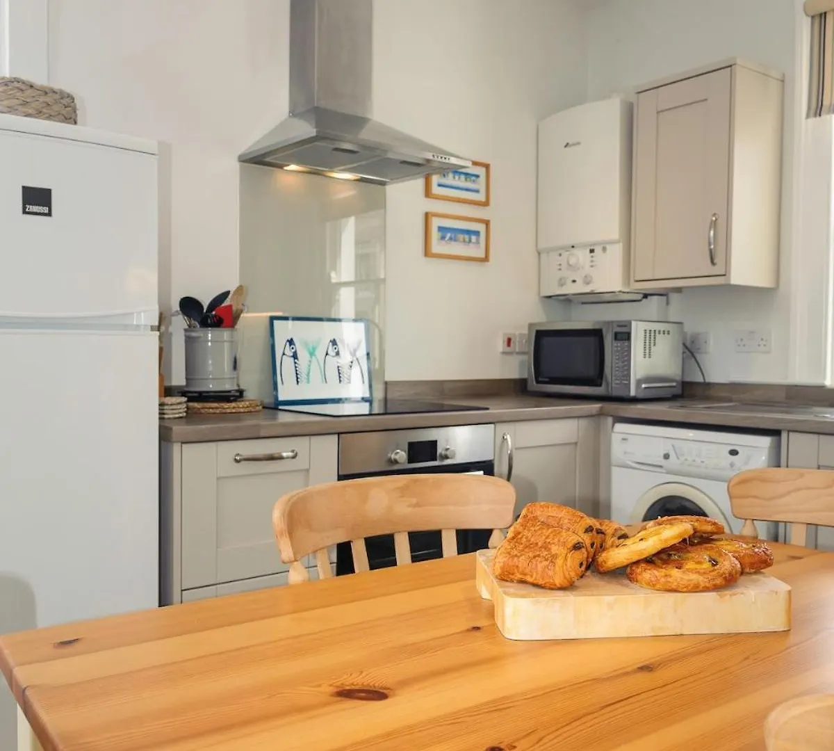 5 Glenthorne-cosy Retreat - Harbour View & Parking *