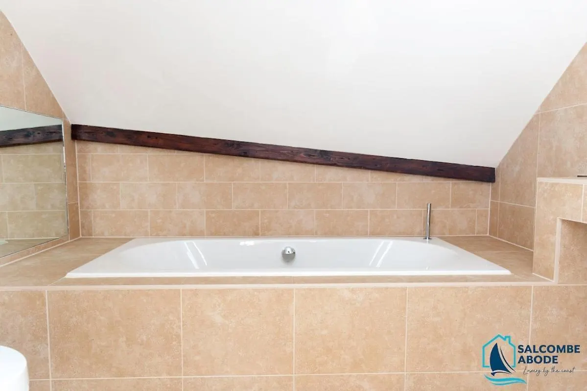 Holiday home Absolute Heart Of - Estuary Views, Sauna, Hot Tub Salcombe