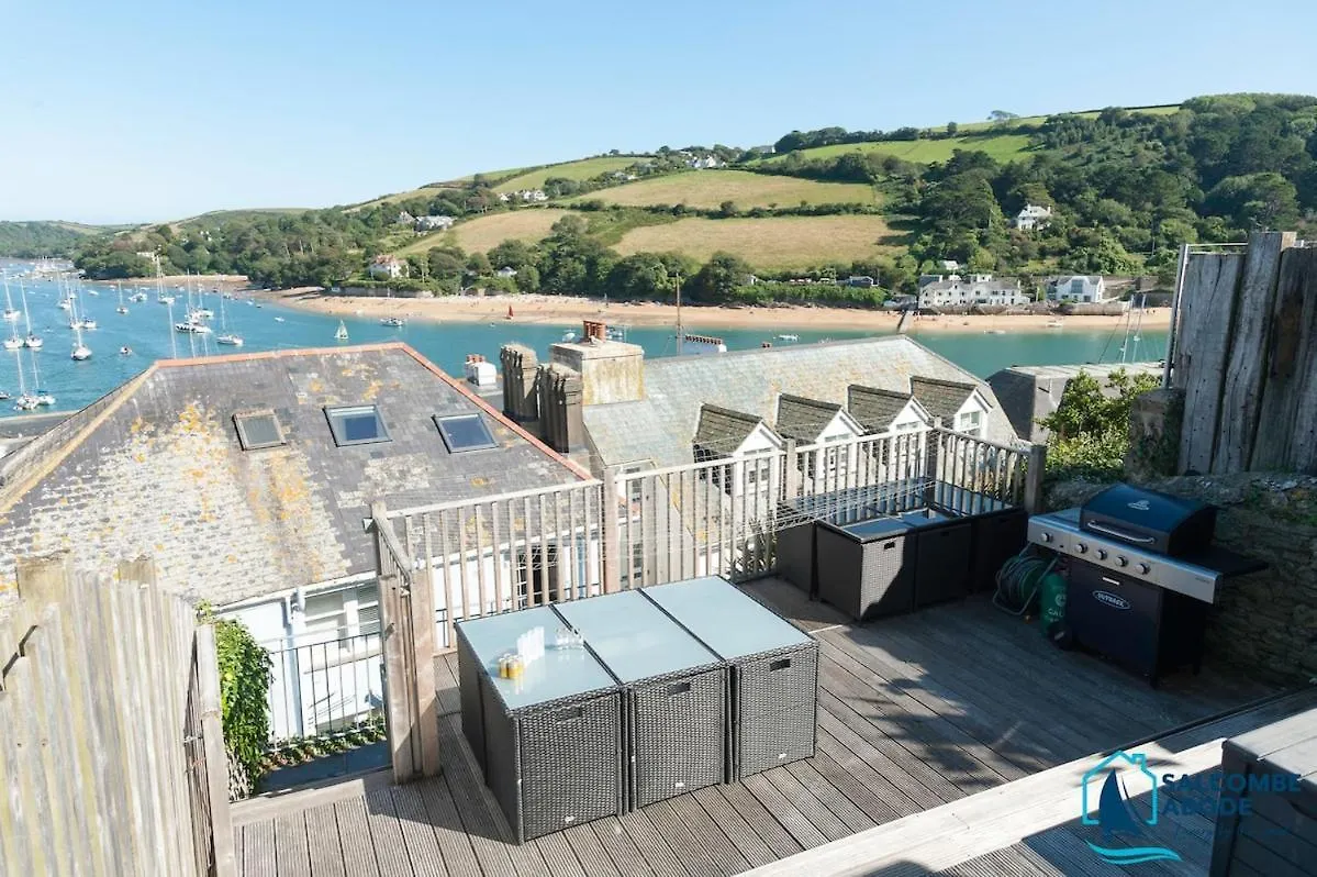 Holiday home Absolute Heart Of - Estuary Views, Sauna, Hot Tub