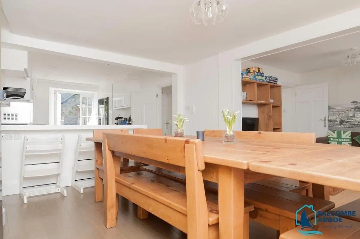 Absolute Heart Of - Estuary Views, Sauna, Hot Tub * Salcombe