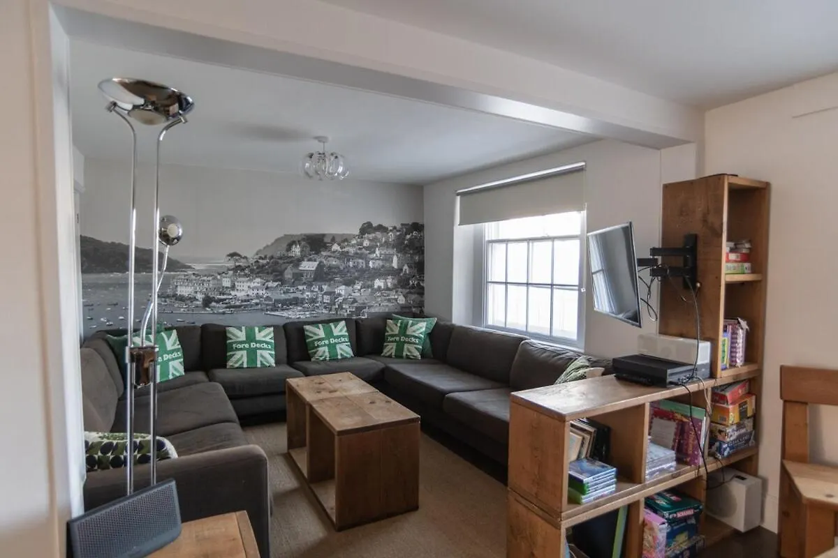 Absolute Heart Of - Estuary Views, Sauna, Hot Tub Holiday home