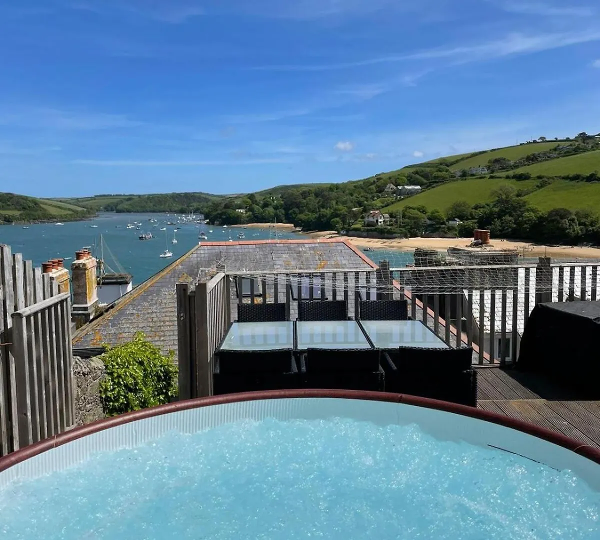 Holiday home Absolute Heart Of - Estuary Views, Sauna, Hot Tub
