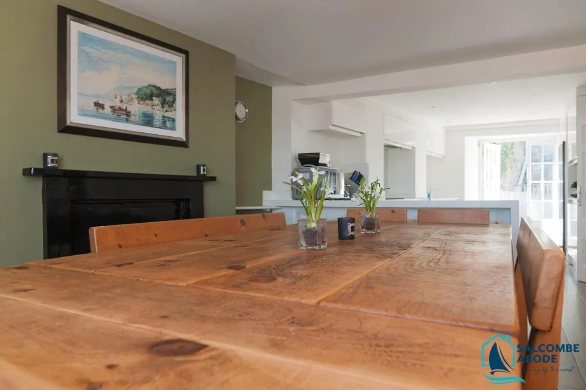 Absolute Heart Of - Estuary Views, Sauna, Hot Tub Holiday home