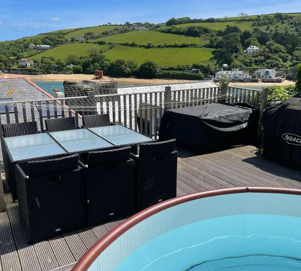 Absolute Heart Of - Estuary Views, Sauna, Hot Tub Holiday home *