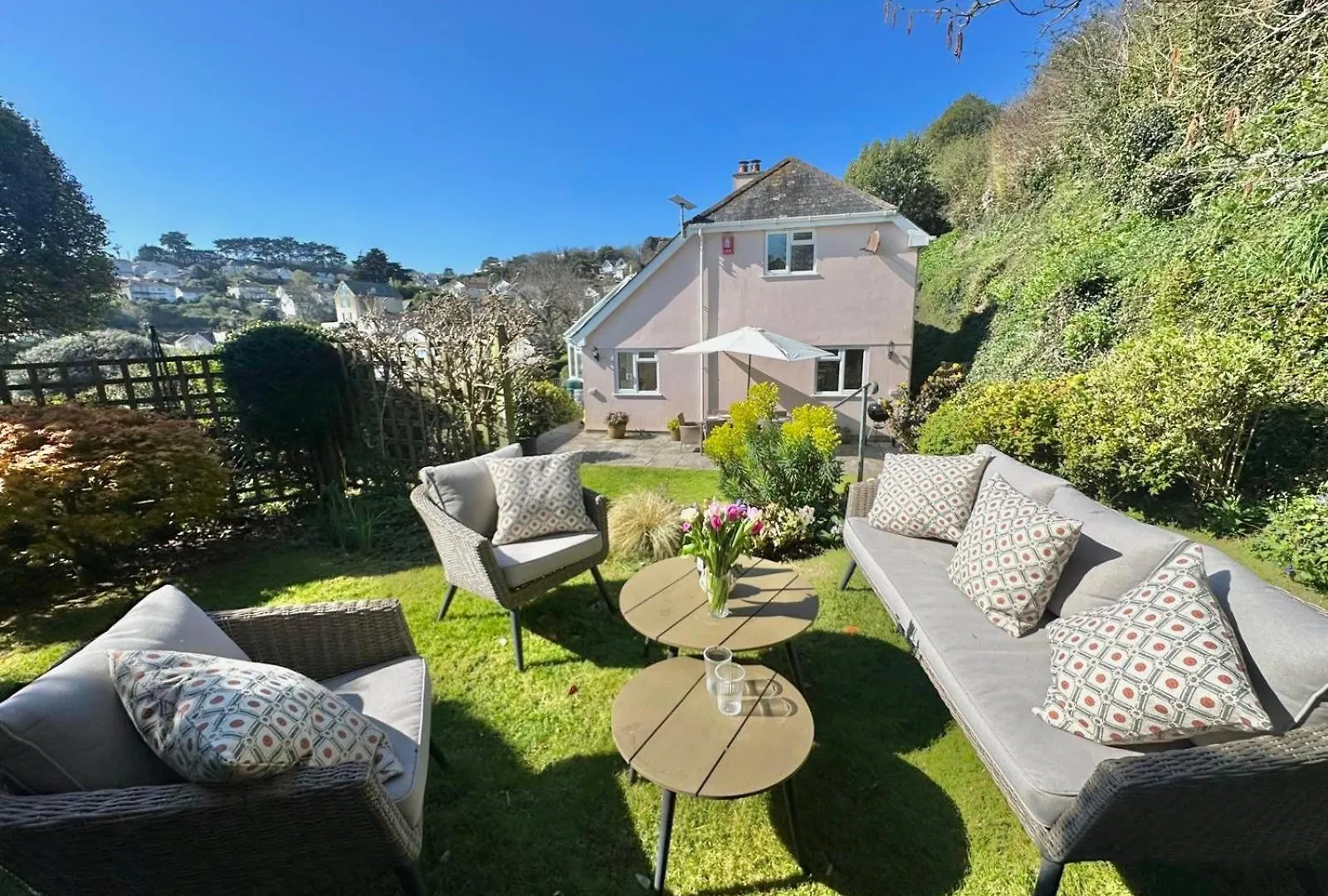 The Pink House, Salcombe