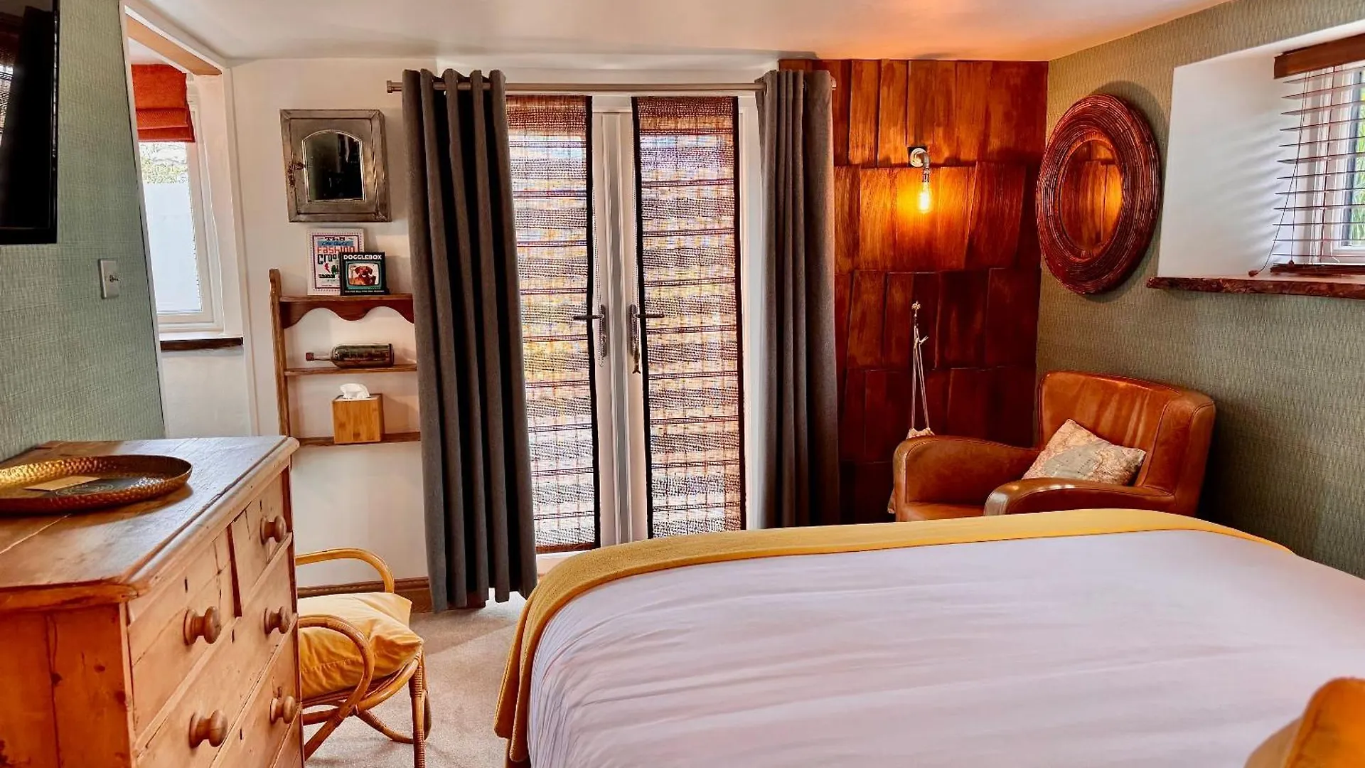 Brightham House - Exclusively For Adults Bed & Breakfast