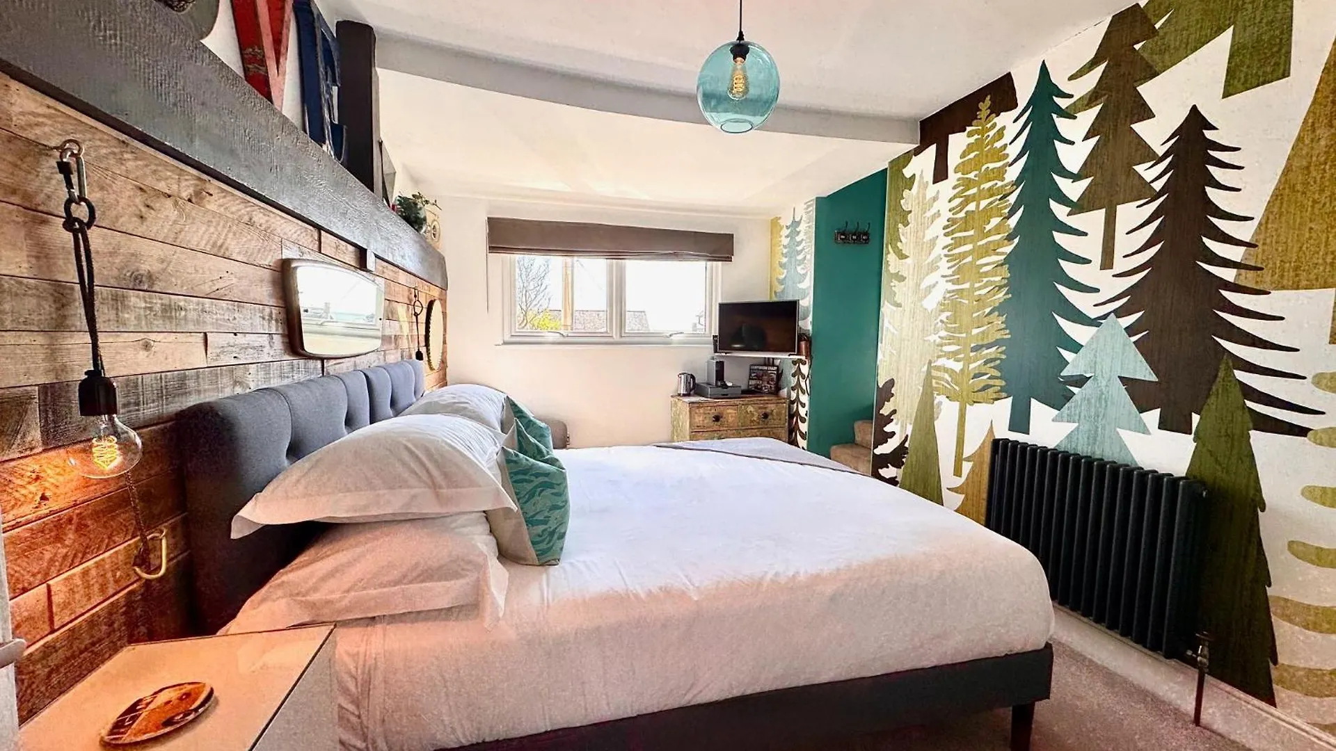 Brightham House - Exclusively For Adults Bed & Breakfast 5*