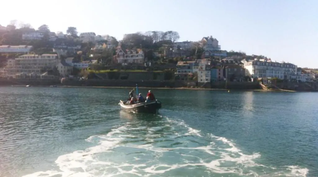 Ferry Steps Cottage Sleeps 8 Holiday home