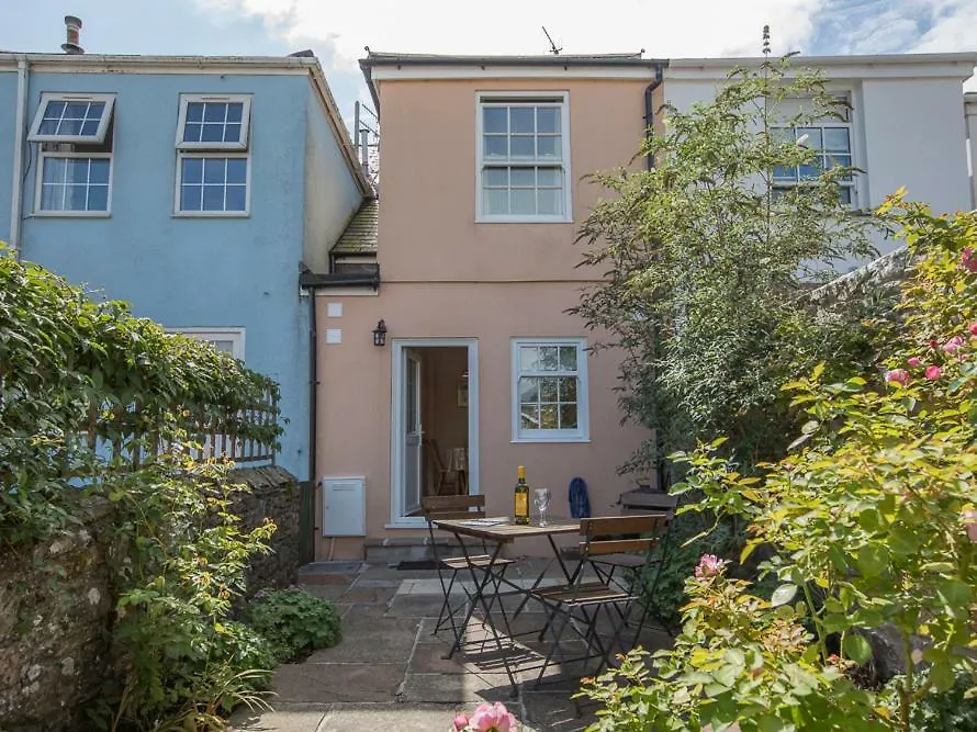 Jot * Salcombe