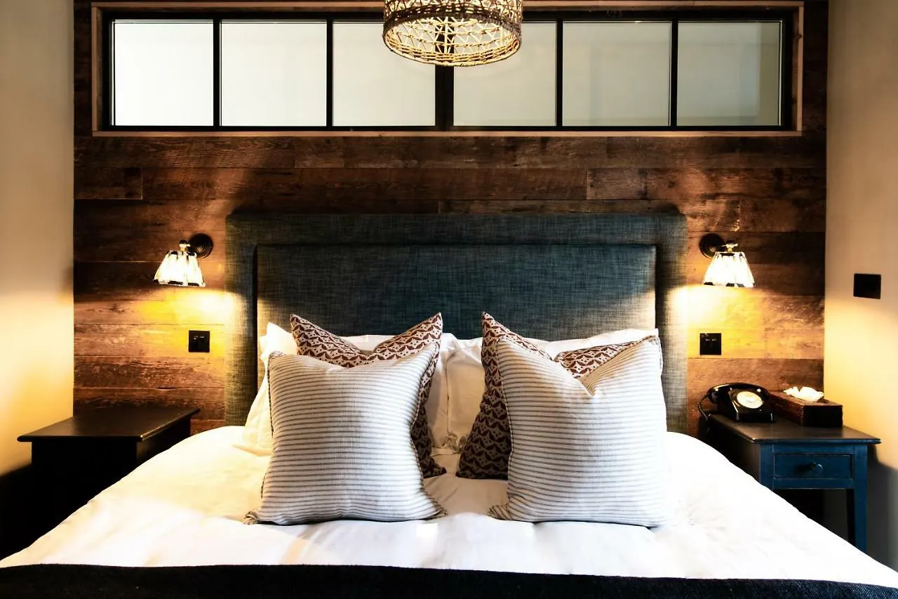 Gara Rock Hotel *